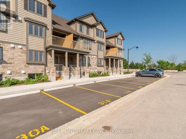 Townhouse for sale in Guelph, Ontario