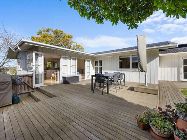 House for sale in Pakuranga Heights, Howick
