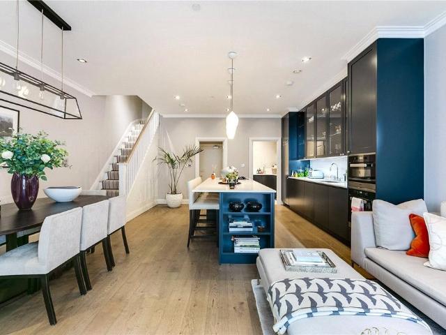 House for rent in London Borough of Hounslow, Greater London