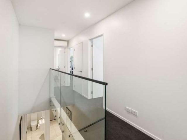 Property for sale in Chaslands, Canterbury