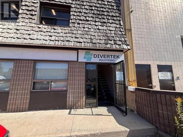 Commercial for rent in Gloucester-Southgate, Ottawa