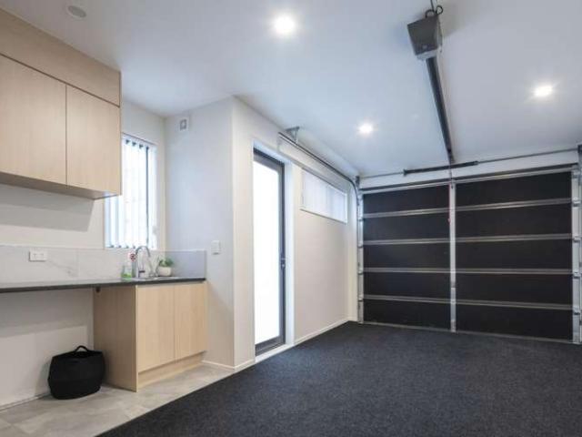 House for rent in Mount Wellington, Oroua County