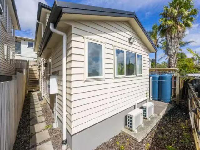House for sale in Wairau Valley