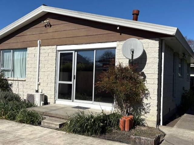 House for rent in Chaslands, Canterbury