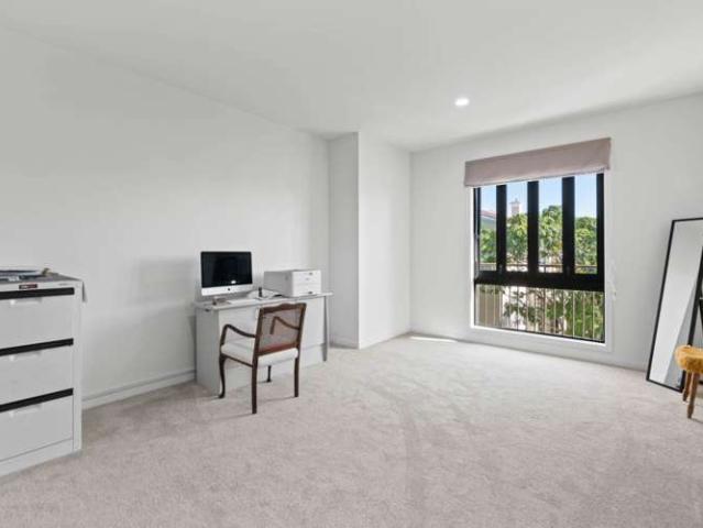 House for sale in Paremoremo