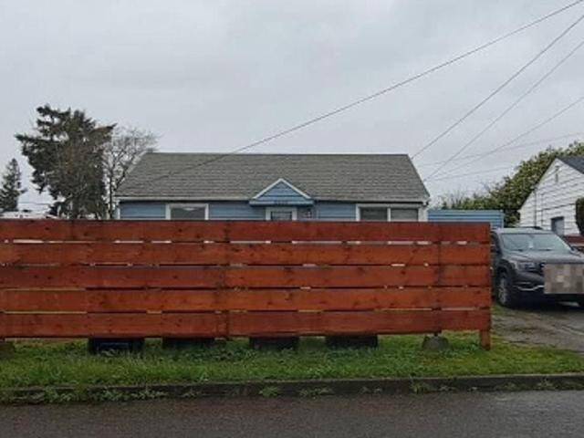 House for sale in Lakewood, Washington