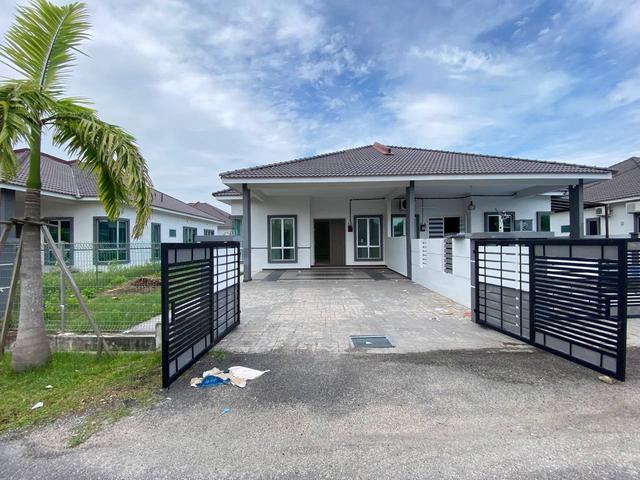 Residential House for sale in Sendayan Village, Negeri Sembilan