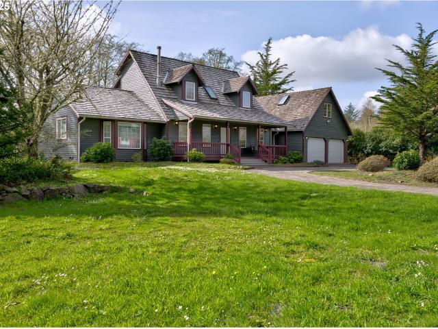 House for sale in Oysterville, Washington