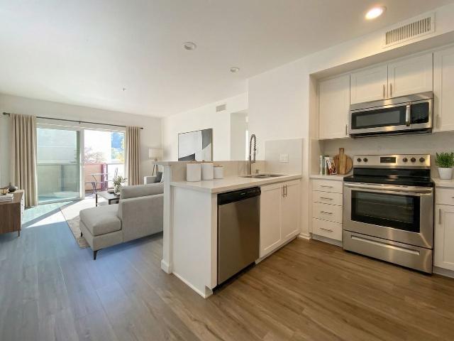 Apartment for rent in Canoga Park, California