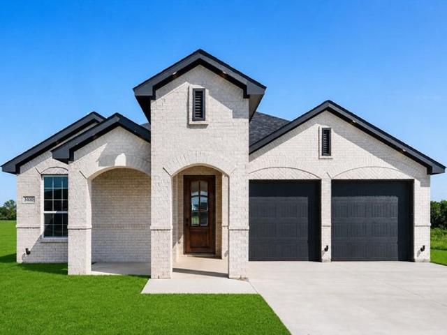 House for sale in Navarro, Texas
