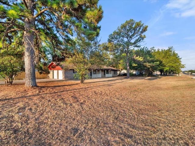 House for sale in Navarro, Texas