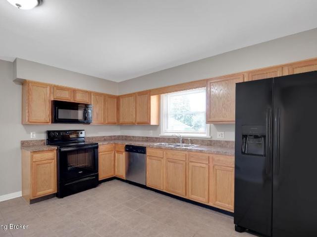 House for sale in Shively, Jefferson County