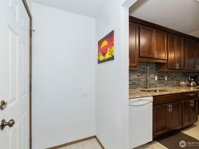 Condo for sale in Bremerton