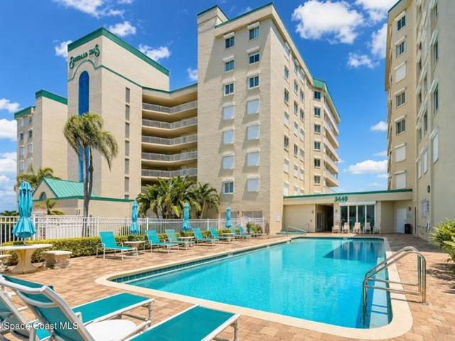 Condo for sale in Cocoa Beach, Florida