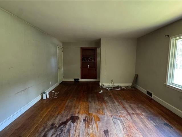 House for sale in Pfafftown, North Carolina