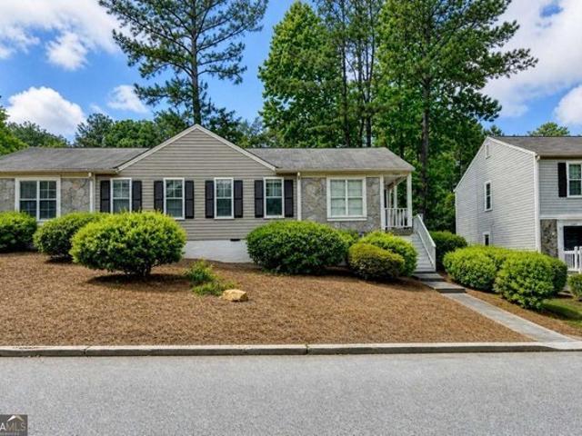Townhouse for sale in Doraville, Georgia