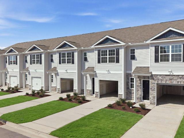 Townhouse for sale in Oakdale, Winterville