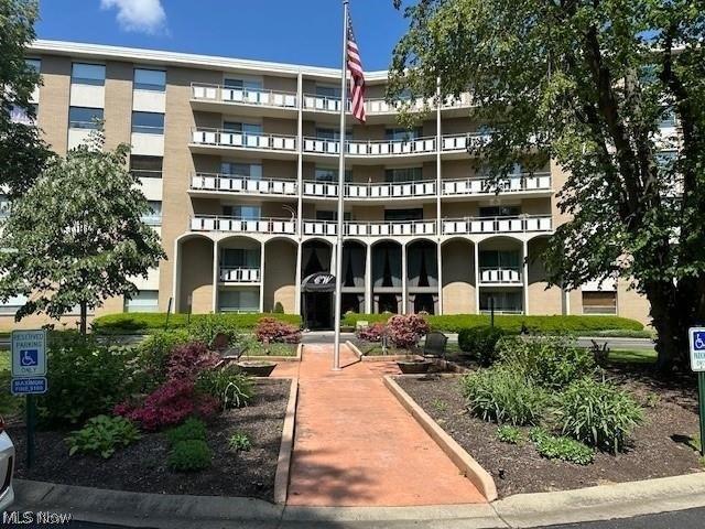 Condo for sale in Rocky River, Cuyahoga County