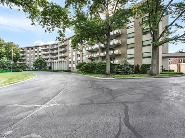Condo for sale in Rocky River, Ohio
