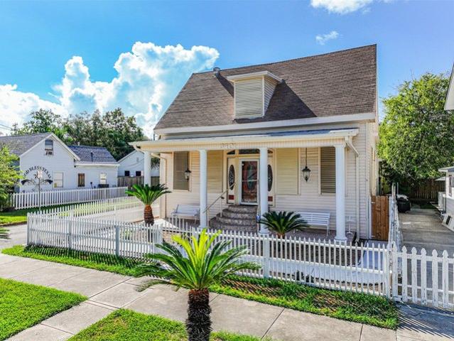 House for sale in Galveston, Texas