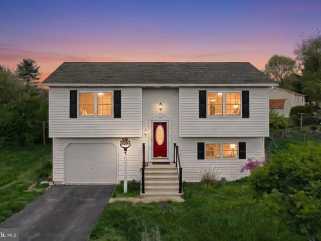 House for sale in Dover, Pennsylvania