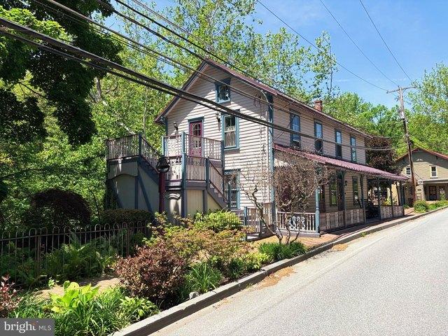 Condo for sale in Chester, Pennsylvania