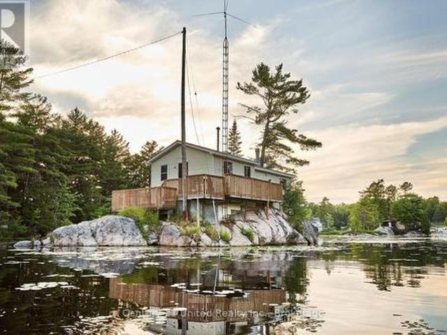 House for sale in Ontario