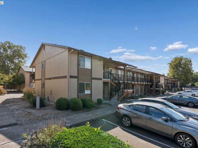 Condo for sale in Oregonia