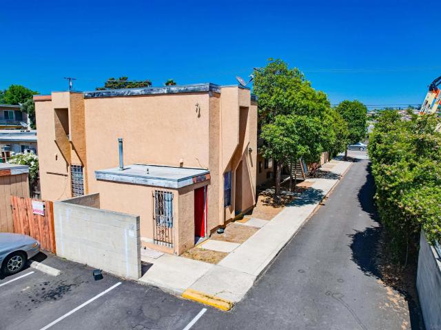 House for sale in Spring Valley