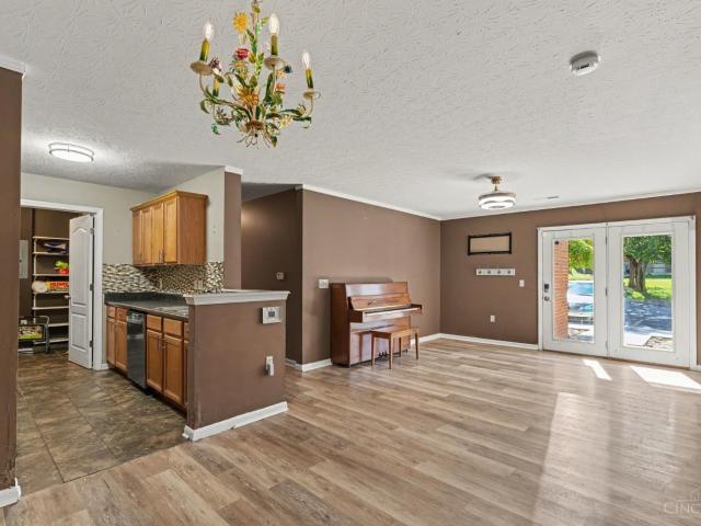 Condo for sale in Monfort Heights, Hamilton County