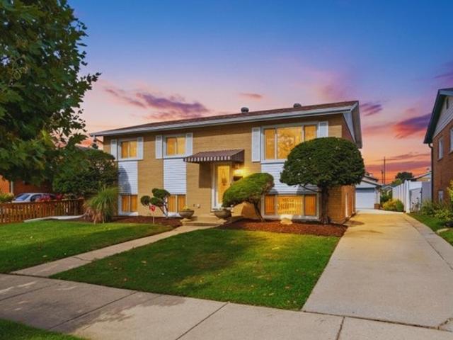 House for sale in Alsip, Cook County