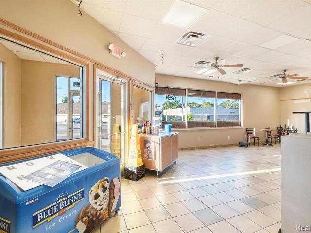Commercial for sale in Flint