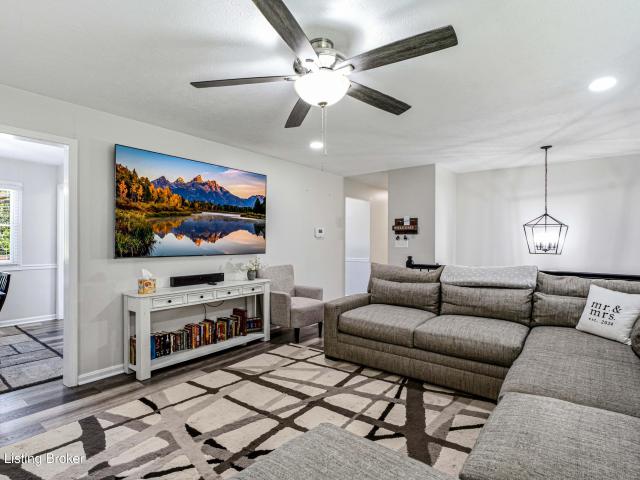 House for sale in La Grange, Kentucky