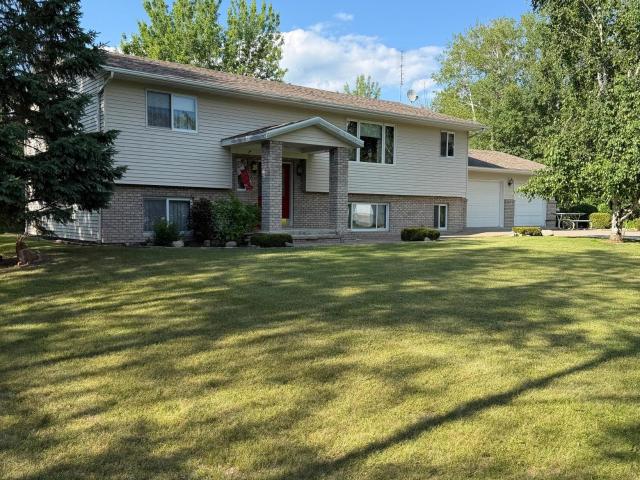 House for sale in Roseau, Minnesota