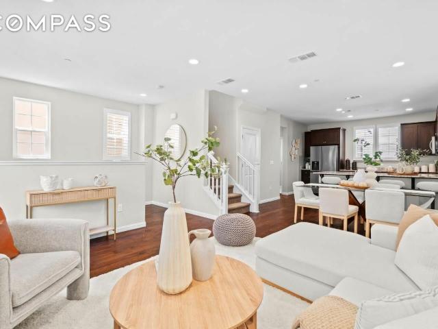 House for sale in Mountain View