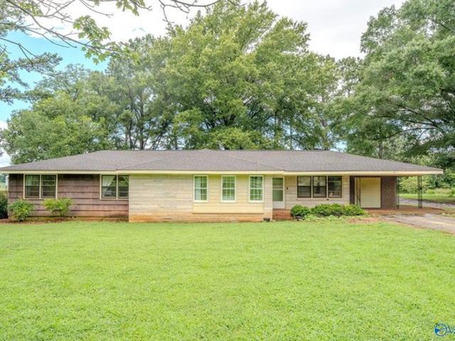 House for sale in Town Creek, Alabama
