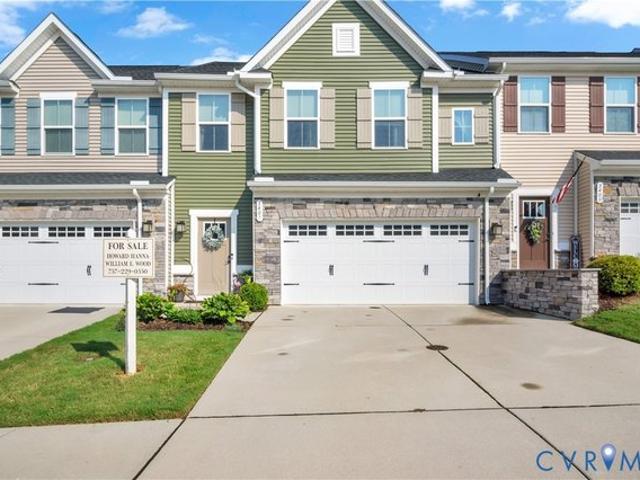 Townhouse for sale in Virginia