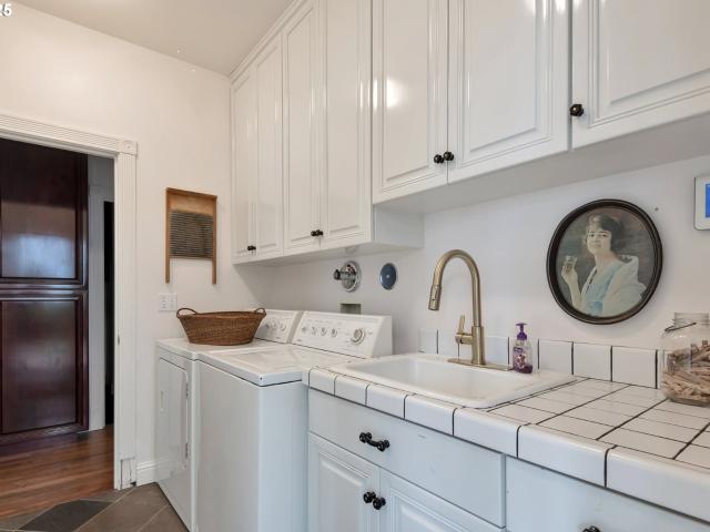 House for sale in Warren
