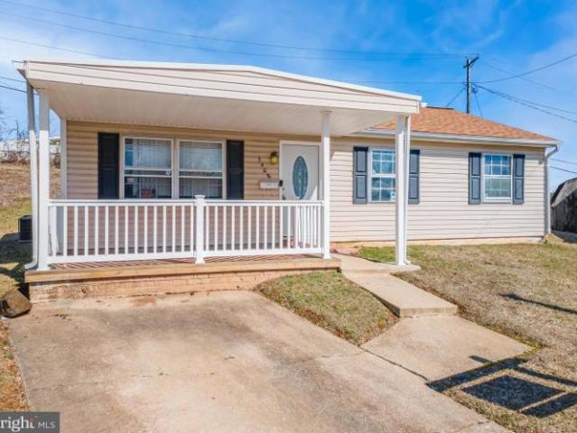 House for sale in Gibsonton, Maryland