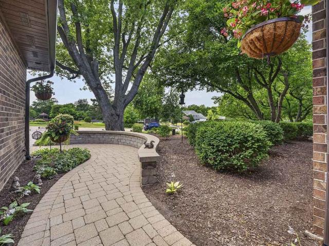 House for sale in Mchenry, Illinois