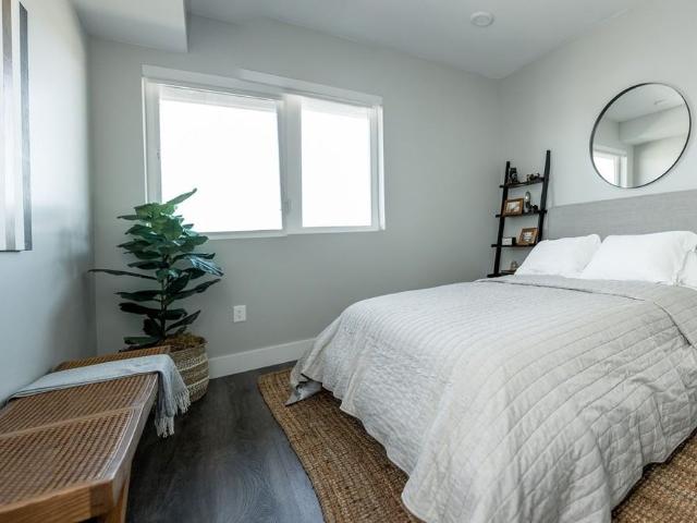 Apartment for rent in Canoga Park, California