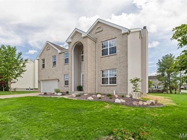 House for sale in Shiloh, Illinois