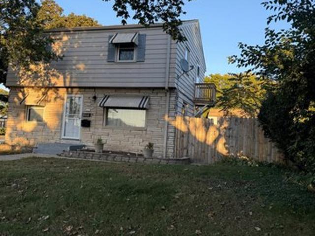 House for sale in Milwaukee, Wisconsin