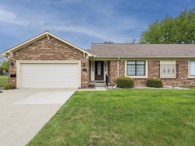 Condo for sale in Fraser, Michigan