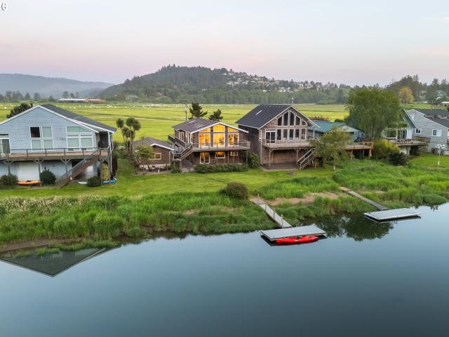 House for sale in Oregonia