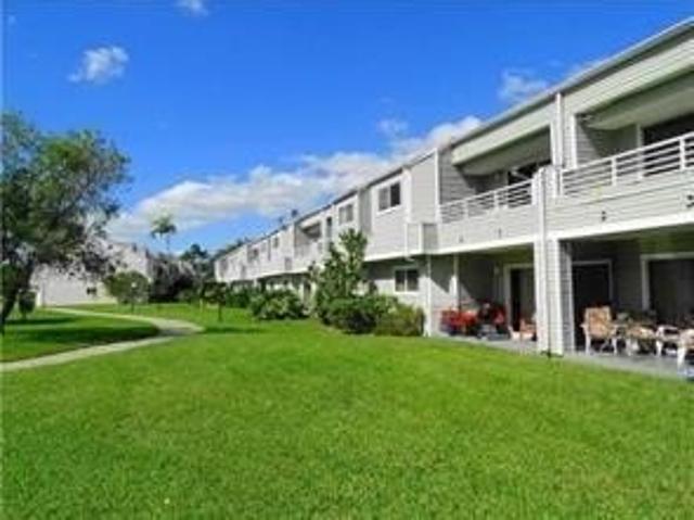 Condo for sale in Oakland Park, Florida