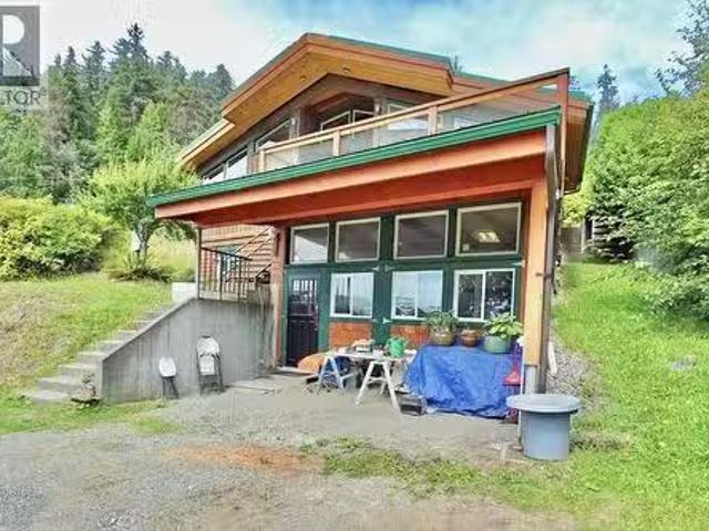 House for sale in Queen Charlotte, British Columbia