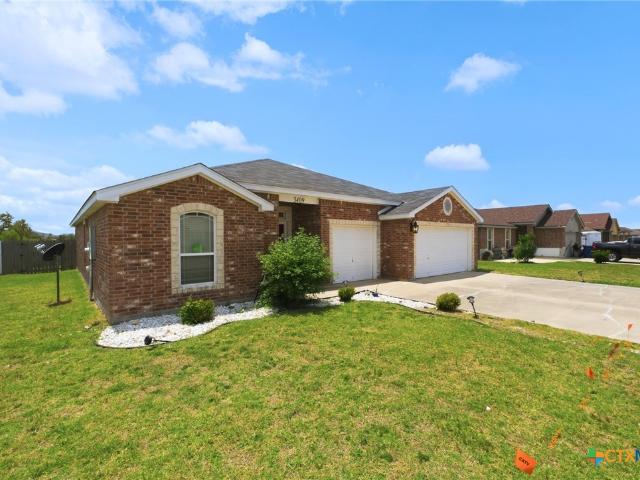 House for sale in Briggs, Texas