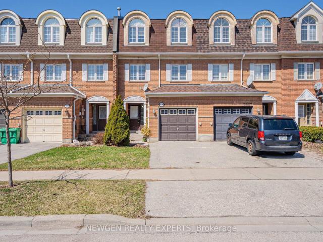 Townhouse for sale in Woburn, Ontario