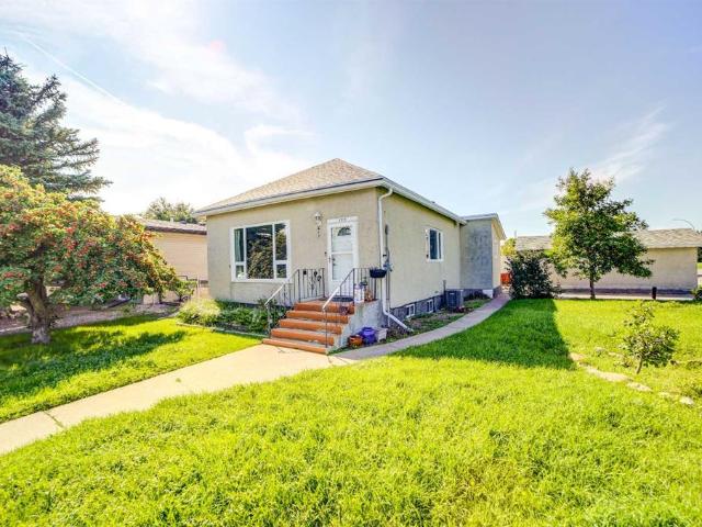 House for sale in Fort Macleod, Alberta